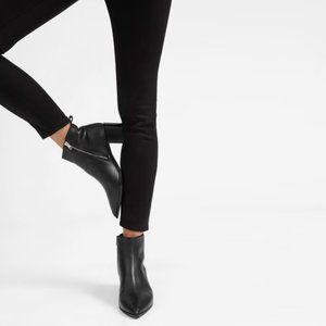 Everlane Boss Boot in Pebbled Black EUC
